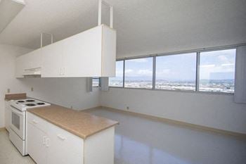 Fully-equipped kitchen